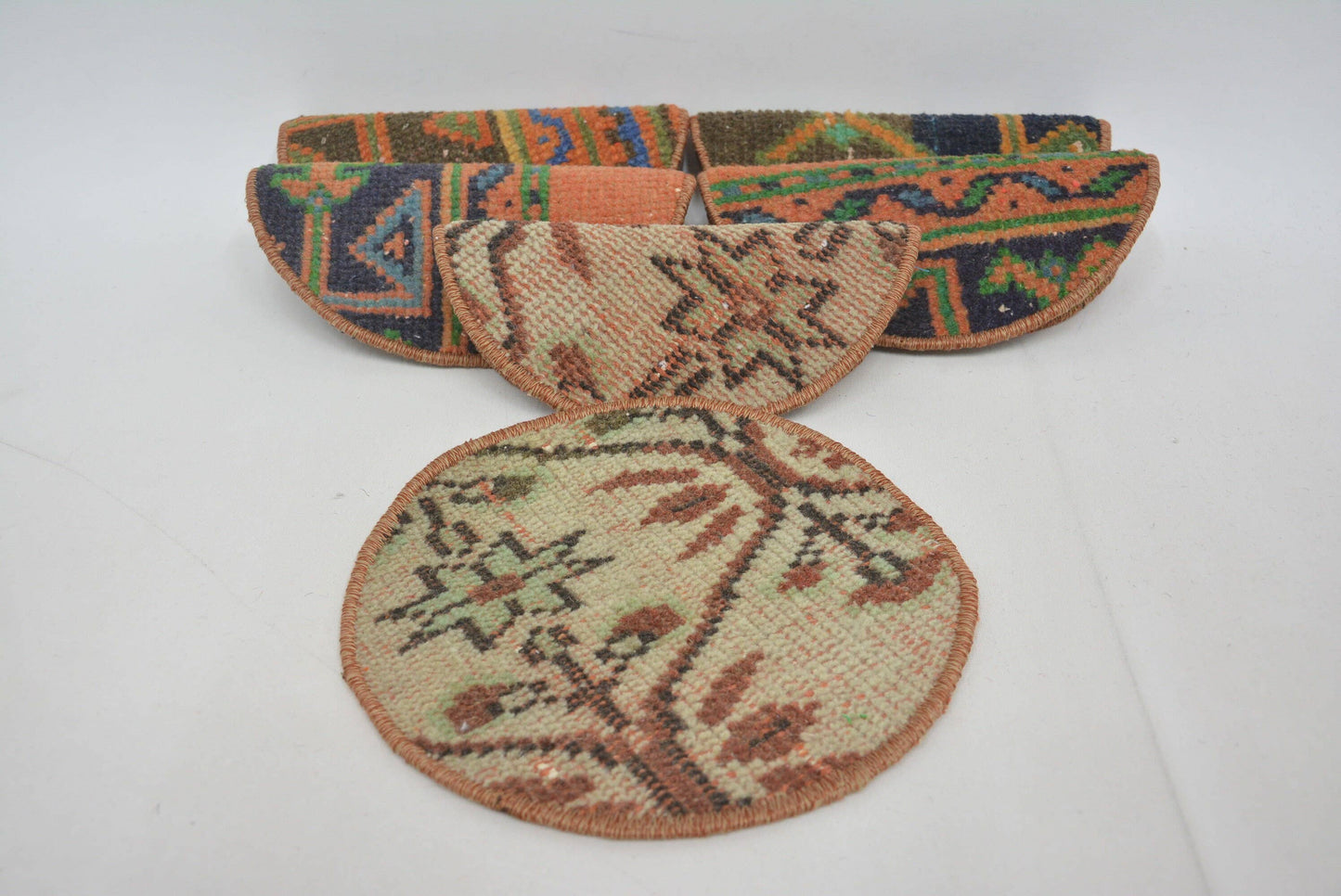 Dining Table Accessory Gift Set with Suplas and Coasters