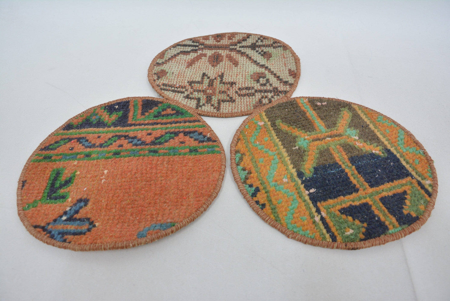 Dining Table Accessory Gift Set with Suplas and Coasters