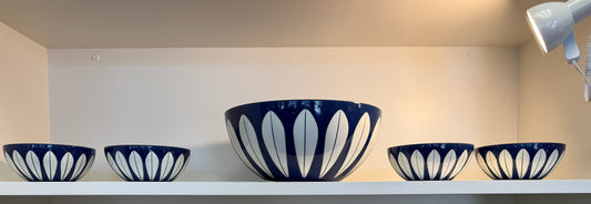 Cathrineholm of Norway Salad Bowl Set (Blue Bowl with White Lotus)