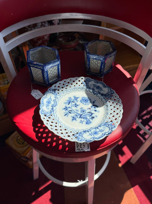 Meissen Blue Onion Reticulated Plate