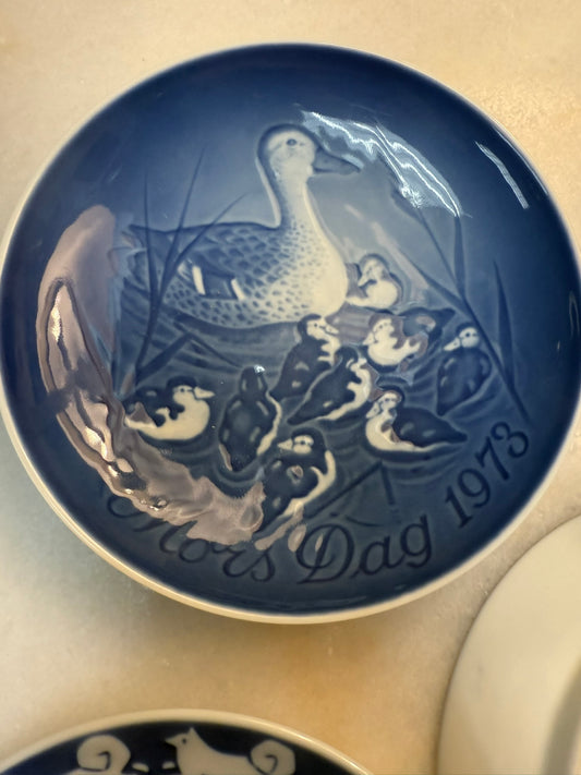 Royal Copenhagen Mother's Day Plate -1973