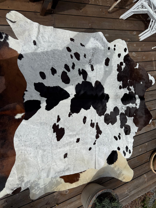 Cowhide Rug Black & White