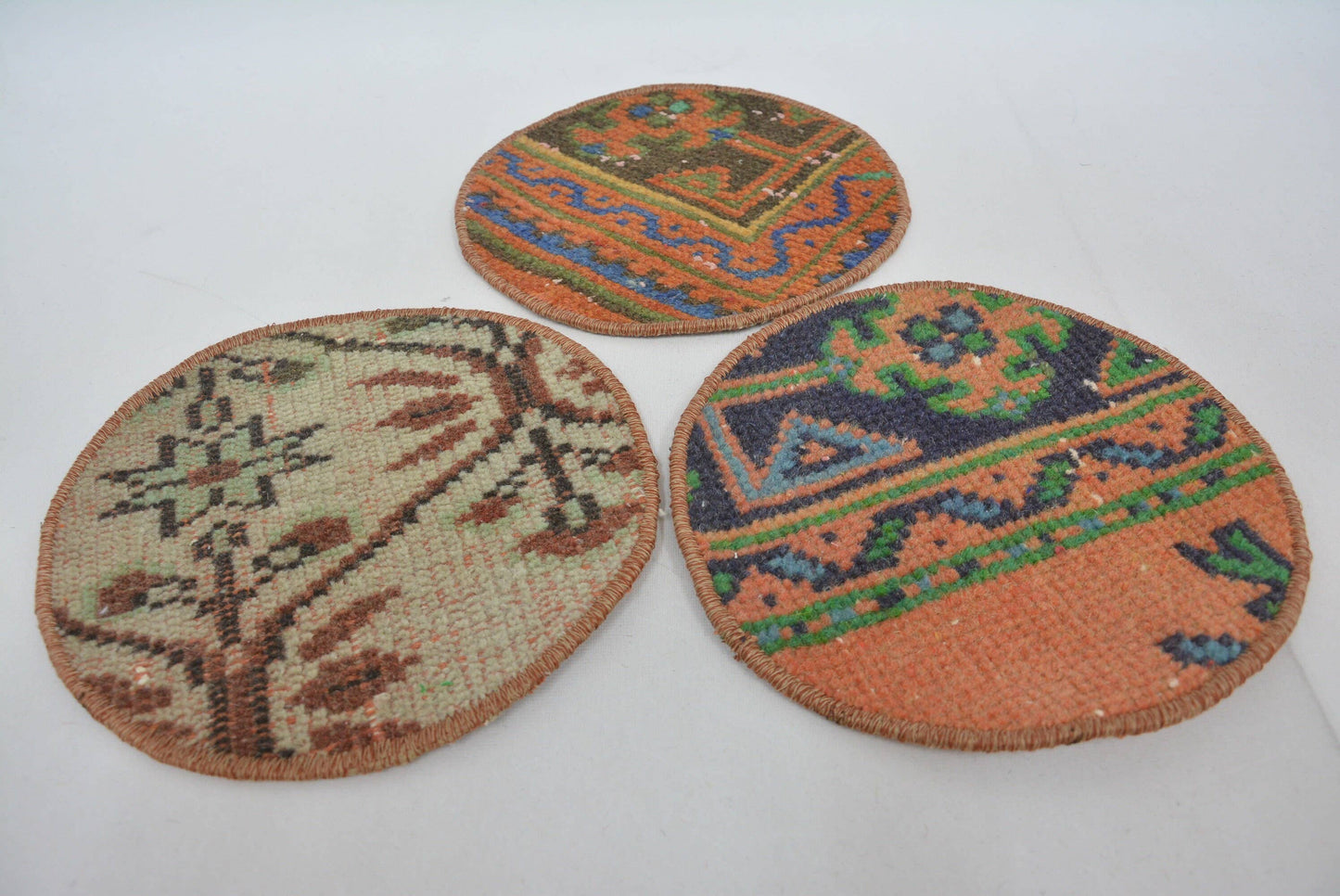 Dining Table Accessory Gift Set with Suplas and Coasters